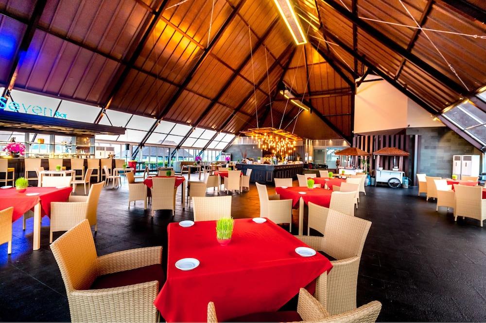 Kutabex Beachfront Hotel Kuta Lombok Eksteriør billede
