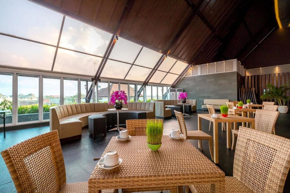 Kutabex Beachfront Hotel Kuta Lombok Eksteriør billede
