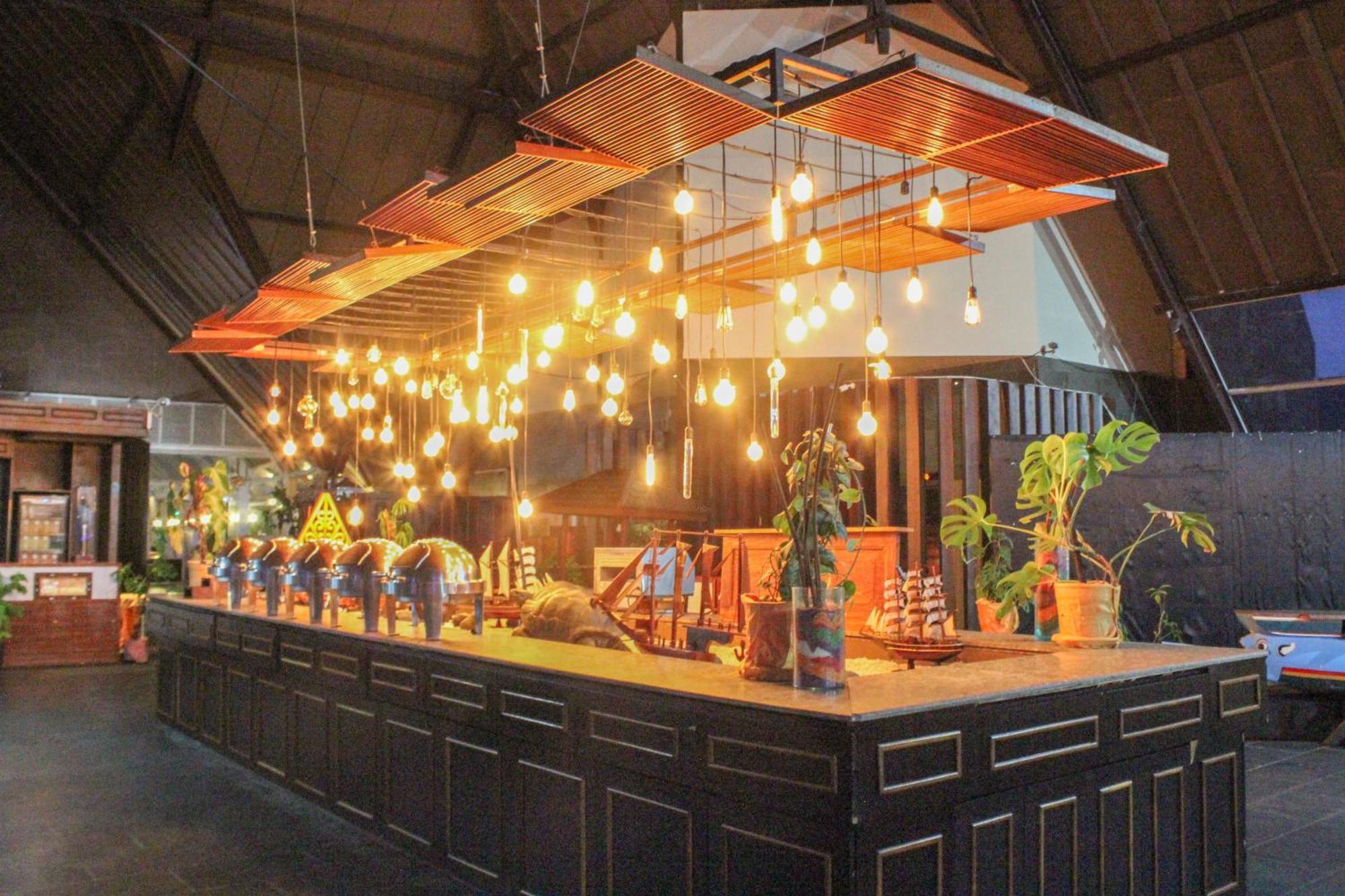 Kutabex Beachfront Hotel Kuta Lombok Eksteriør billede