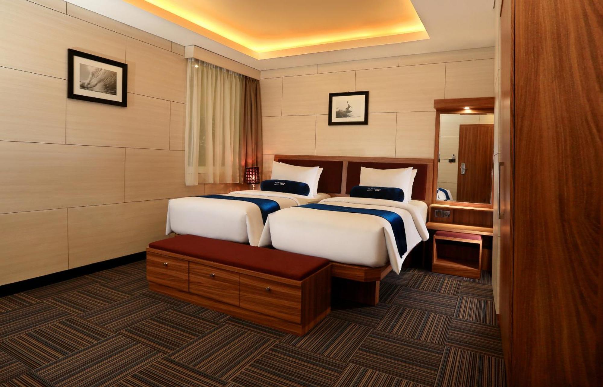Kutabex Beachfront Hotel Kuta Lombok Eksteriør billede